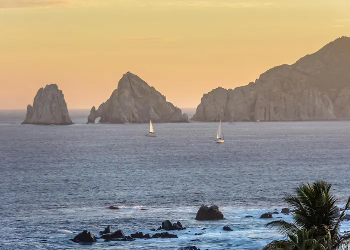 Cabo Hacienda W/ Private Pool & Rooftop Terrace! *
